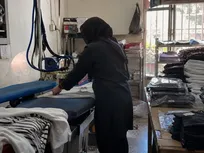قبض ۷ میلیونی برق برای کارگاه کوچک زنان سرپرست خانوار/ مجبوریم کار را تعطیل کنیم!