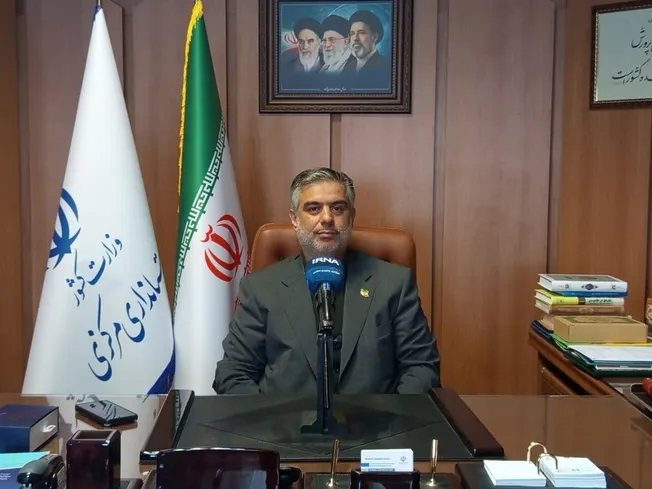 استاندار مرکزی: مدیریت موفق بحران پس از جنگ از بیکاری گسترده کارگران استان جلوگیری کرد