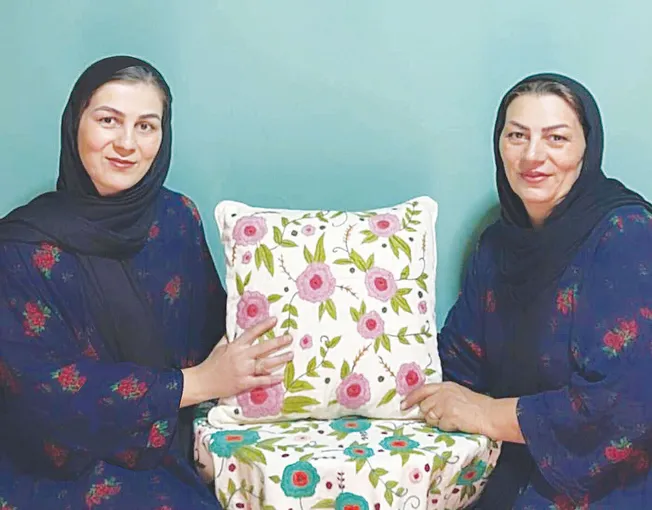 بانوی کارآفرین شیروانی از احیای یک هنر اجدادی و اشتغال ۸۰ زن می‌گوید