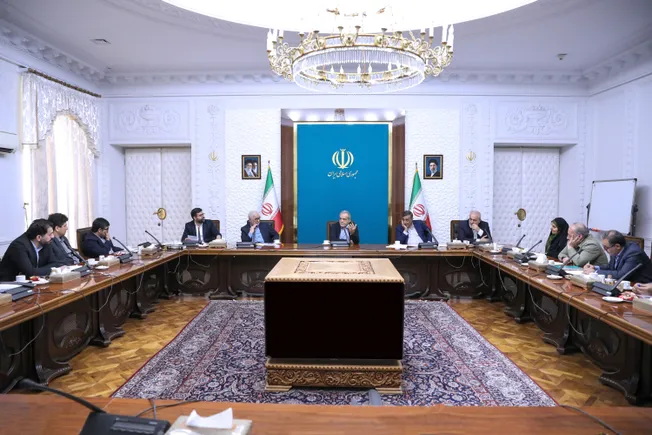 فرآیند ایجاد تعهدات دولت باید اصلاح و منابع محدود کشور به طرح‌های مؤثر و با اولویت اختصاص یاب