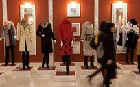 بگذاریم در ایران «صنعت مُد» ایجاد شود/ در طراحی لباس به جامعه نزدیک شویم