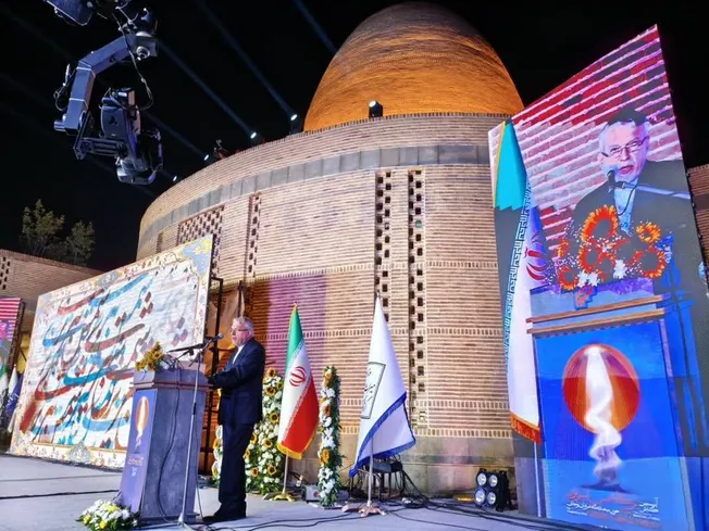 شمس تبریزی نماد انسجام ملی ایران است