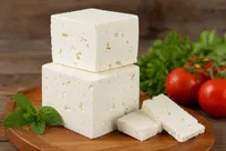 گردش مالی ۲۰ هزار میلیارد تومانی پنیر شهر لیقوان در آذربایجان شرقی