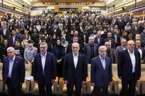 برون‌رفت از مشکلات کشور با تکیه بر توانمندی‌های دانشگاهیان امکان‌پذیر است